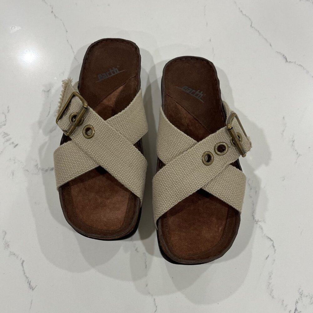 Earth Dune Criss Cross Sandals Unisex NWOT Size 7.5 W / 5.5M
